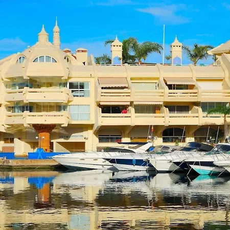 Atico By The Sea Apartament *